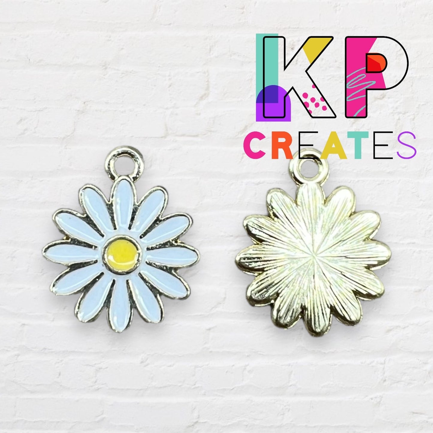 Daisy Style 2 Enamel Charm